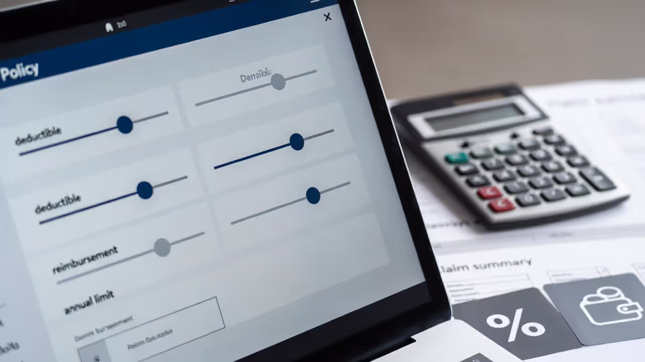 Pet insurance reimbursement rate and deductible settings affecting claim payout